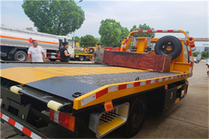 延平区附近拖车电话号码服务